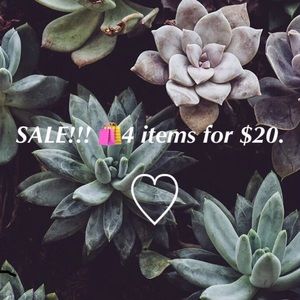 🛍Sale!! 4 items for $20!!🛍